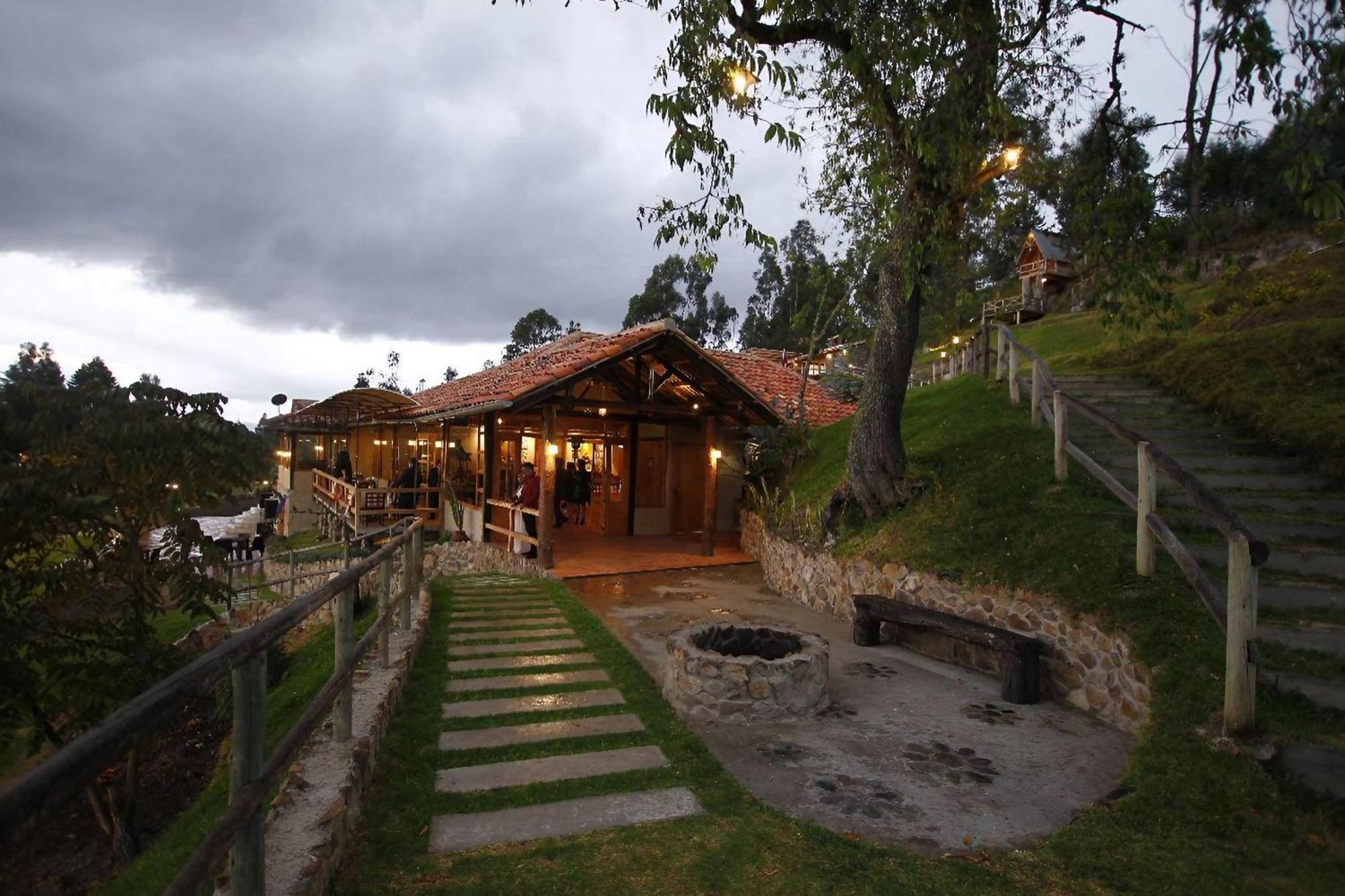 Killary Lodge & Glamping Cachanlo de Sidcay 外观 照片