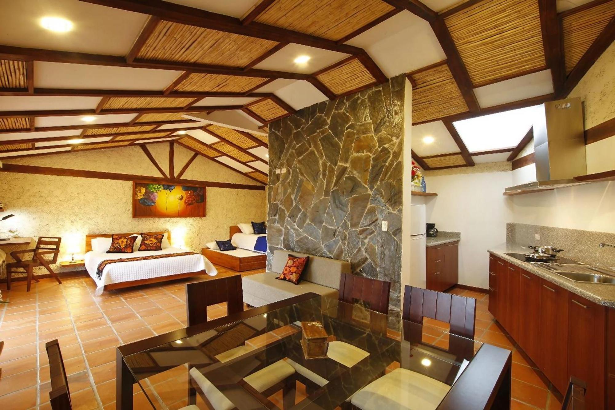 Killary Lodge & Glamping Cachanlo de Sidcay 外观 照片