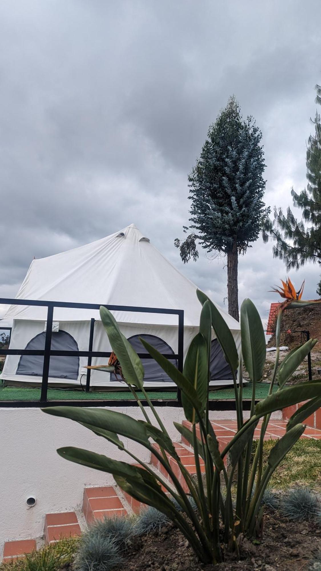 Killary Lodge & Glamping Cachanlo de Sidcay 外观 照片